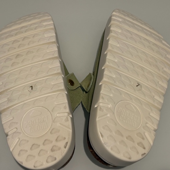 Elegant Green Suede Women's Mules - Picture 4 of 6